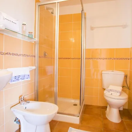 With Air Conditioning 4 People 500 M Sea Near Porto Vecchio